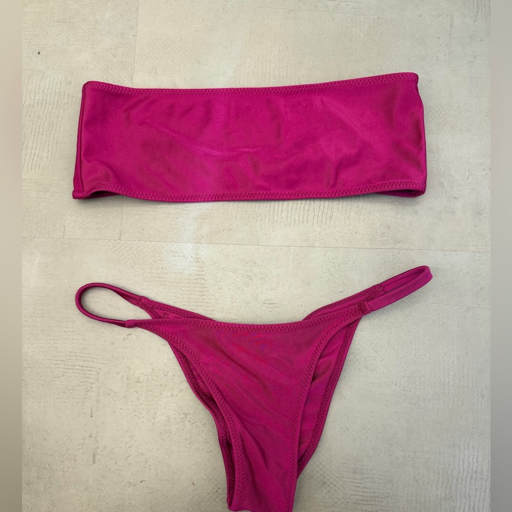 Fox swim Fuchsia Bandeau Bikini Set